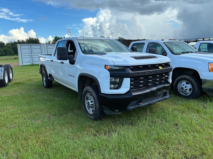 #3718-•-2020-chevy-silverado-image-2
