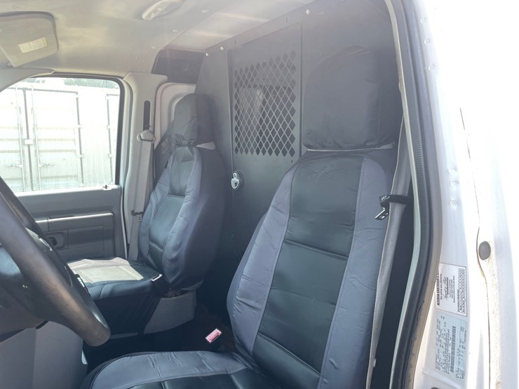 2009-ford-e350-image-39