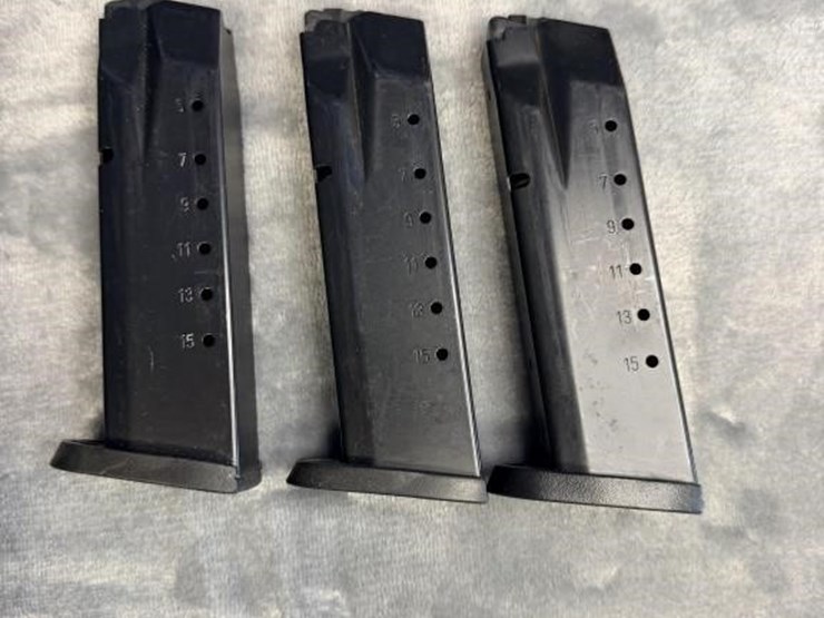 gs---smith-and-wesson-m&p-40-image-7