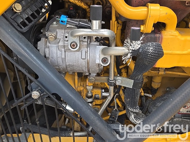 2012-deere-310sk-image-45