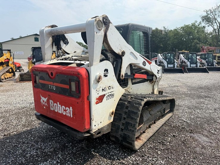 2020-bobcat-t770-image-4