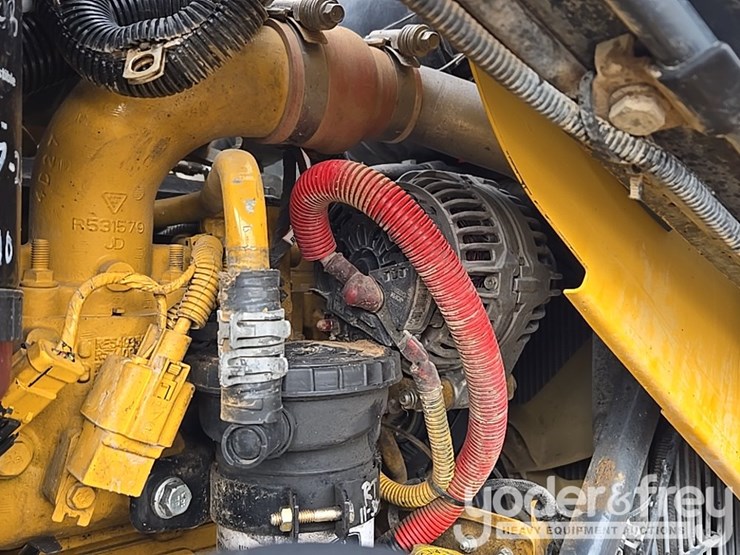 2014-deere-310sk-image-55