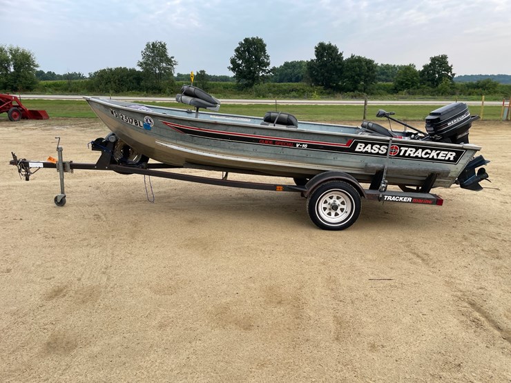 #1221-•-1987-16'-bass-tracker-aluminum-boat-(has-wi-title)-image-8