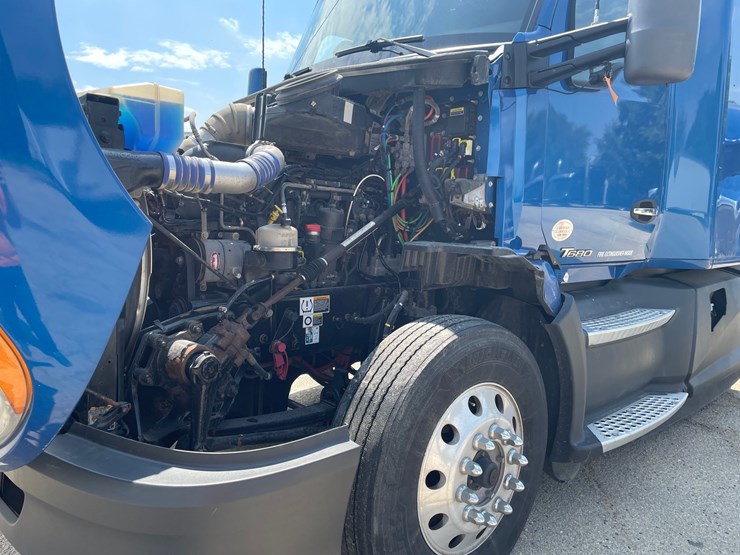 2020-kenworth-t680-image-26