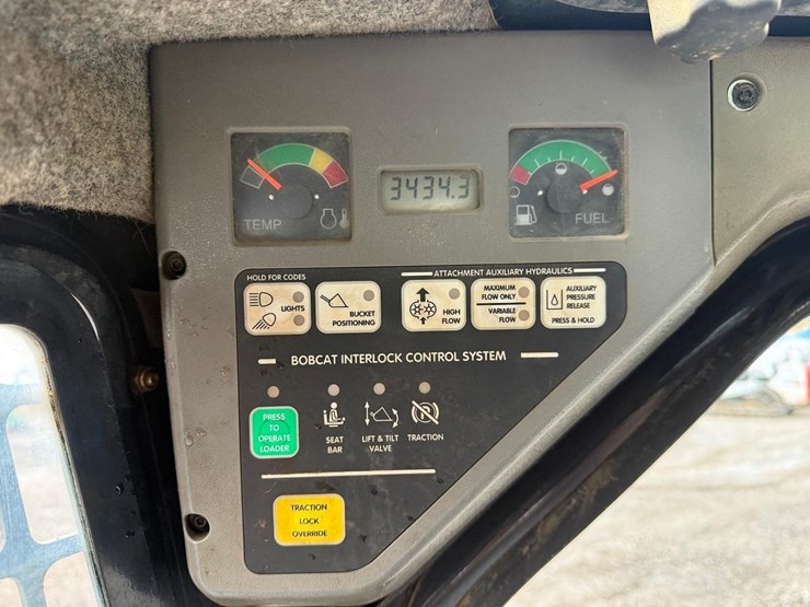 2005-bobcat-t190-image-26