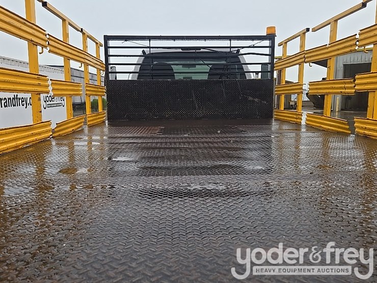 2019-ford-f750-image-28