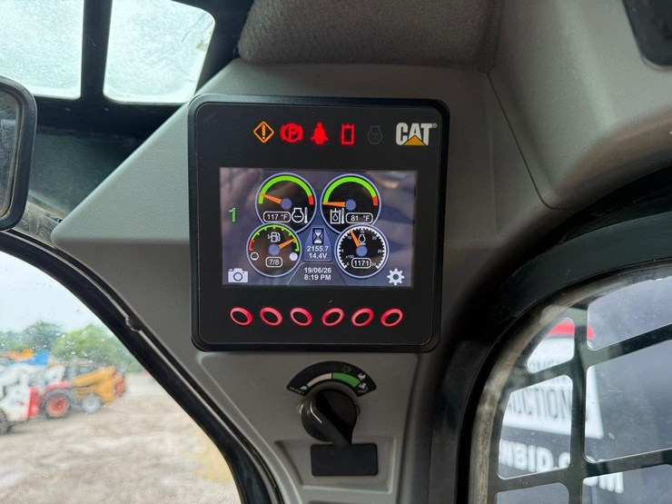 2019-caterpillar-259d-image-22