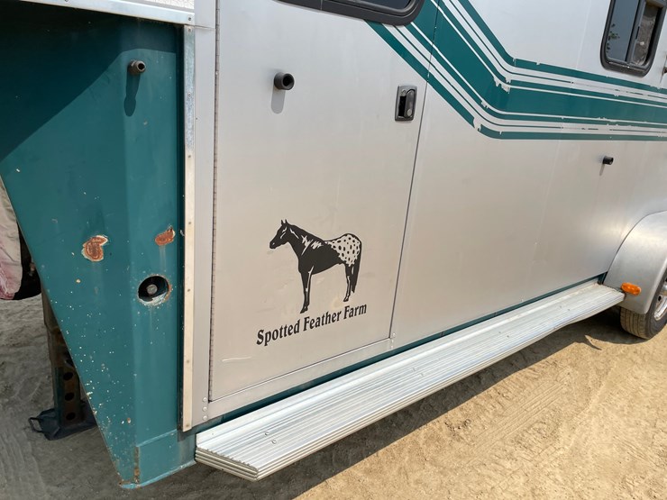 #103-•-1998-trailet-2-horse-trailer-with-overnight-package-(has-wi-title)-image-14