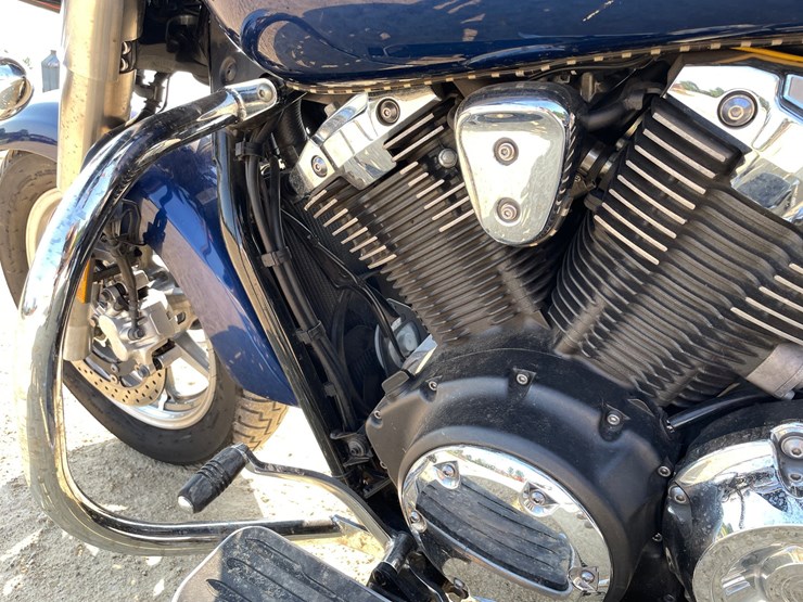 #1216-•-2013-yamaha-v-star-1300cc-motorcycle-(has-wi-title)-image-34