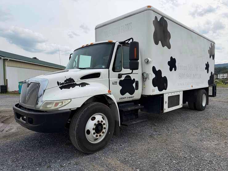 2007-international-durastar-4300-image-1
