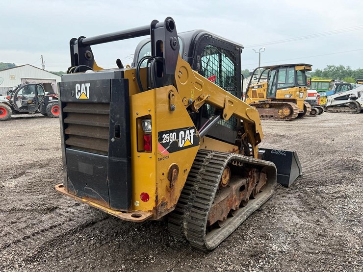 2019-caterpillar-259d-image-4