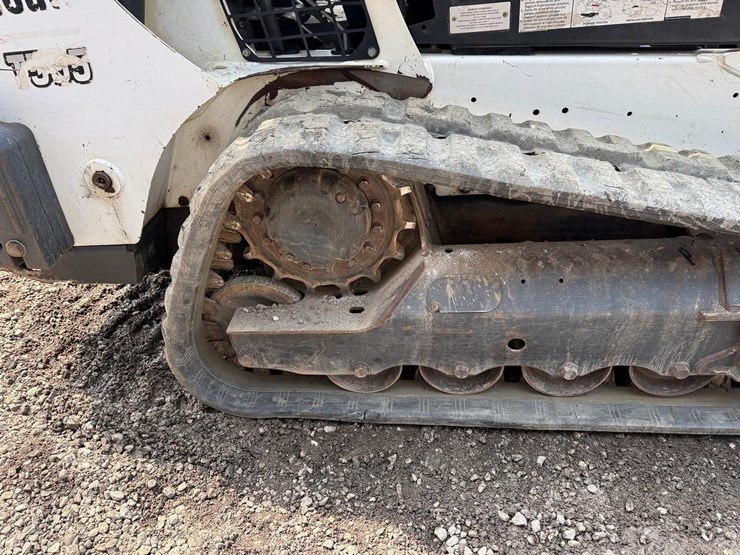 2019-bobcat-t595-image-14