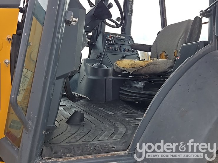 2014-deere-310sk-image-60