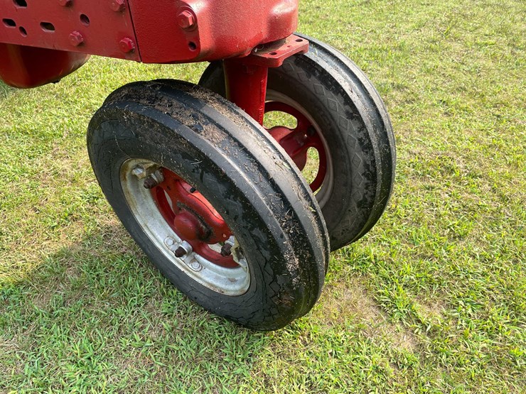 #5700-•-1947-mccormick-farmall-international-harvester-image-24