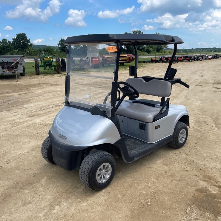 #1194 • 2022 EZ-GO RXV Electric Golf Cart