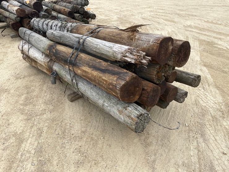 #3611-•-bundle-of-used-round-posts-image-3