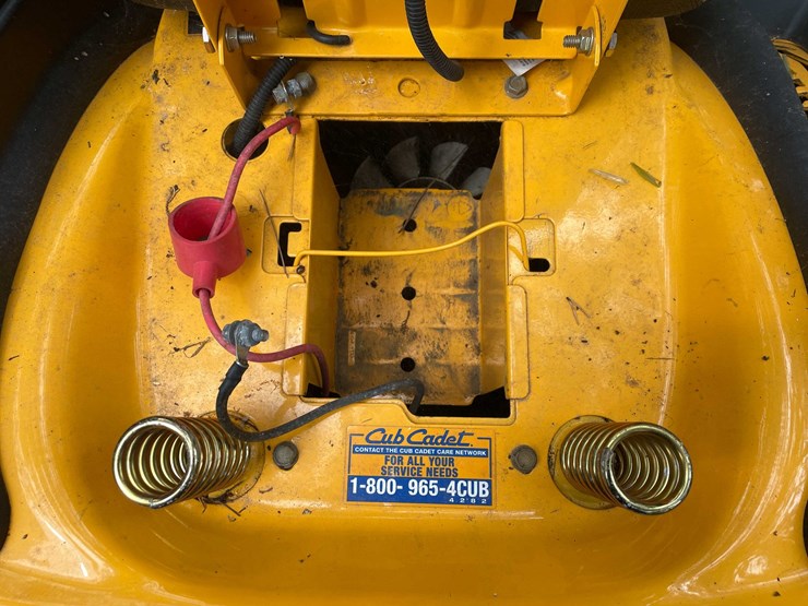 #5755-•-cub-cadet-riding-lawn-mower-ltx-1045-hydraulic-image-12