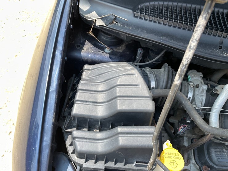 2006-chrysler-town-&-country-image-68