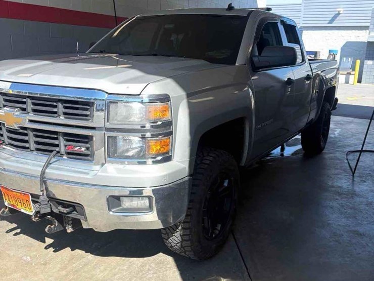 2014-chevrolet-silverado-1500-image-1