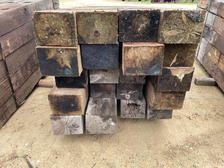 #3621-•-bundle-of-used-guard-rail-posts-image-5