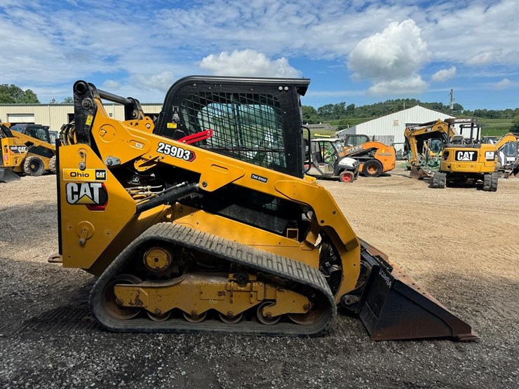 2023-caterpillar-259d3-image-7