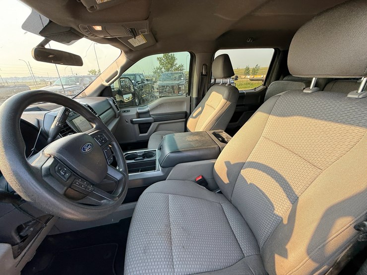 2022-ford-f250-sd-image-14