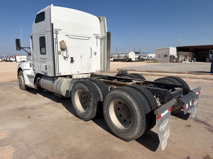 2013-kenworth-t660-image-8