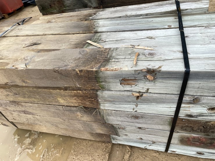 #3640-•-bundle-of-used-guard-rail-posts-image-7