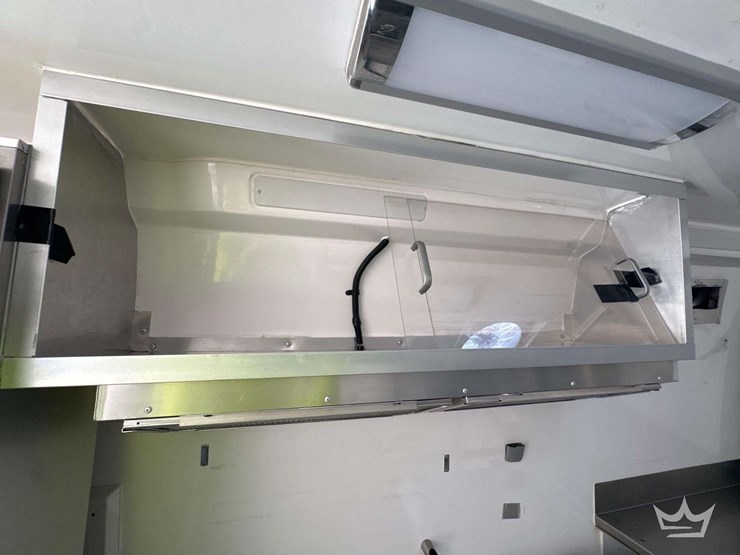 2021-mercedes-benz-sprinter-4500-image-17
