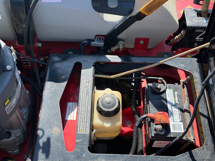 #103-•-xmrk-60”-zero-turn-25hp-image-12