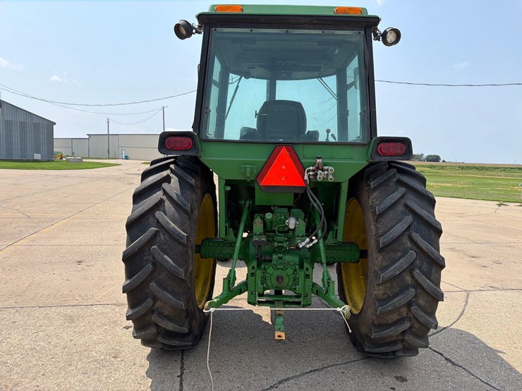 john-deere-4030-image-5