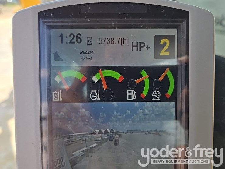 2016-caterpillar-336fl-image-77
