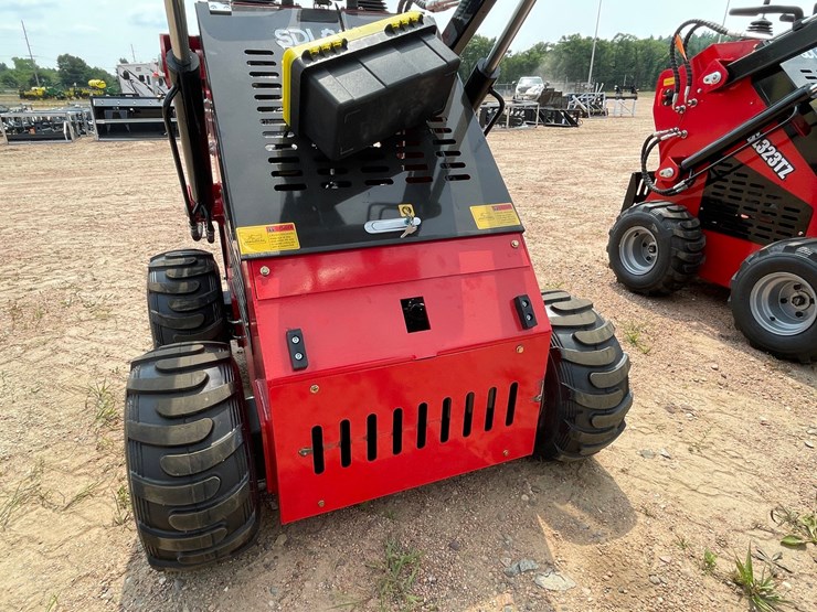#5595-•-mms-sl-323tz-mini-skid-steer-loader-(mosinee,-wi)-image-7