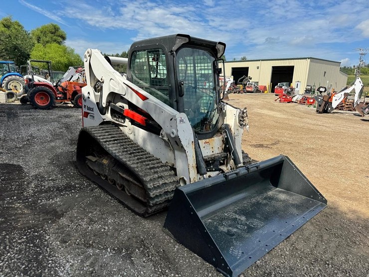 2023-bobcat-t770-image-8
