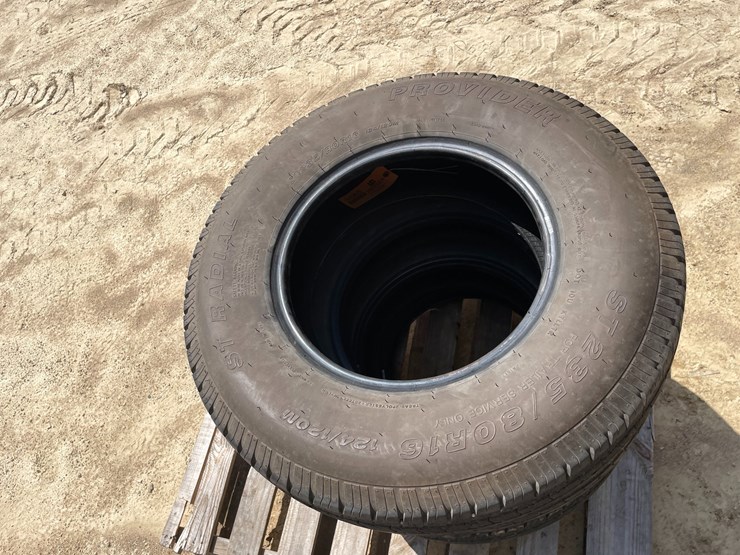 #3585-•-(4)-provider-st-radial-trailer-tires-image-4