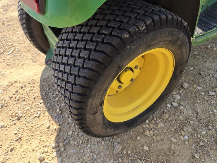 john-deere-gt235-image-12