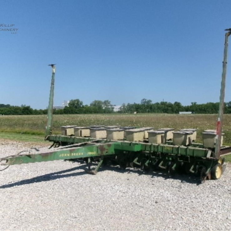 JOHN DEERE 7000