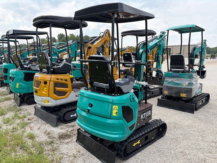 #409-•-unused-cfg-industrial-kt13r-mini-excavator-image-4