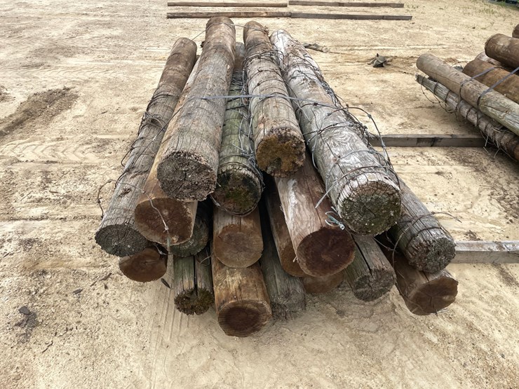 #3618-•-bundle-of-used-round-posts-image-5