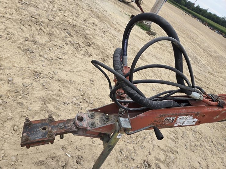 new-holland-499-image-3