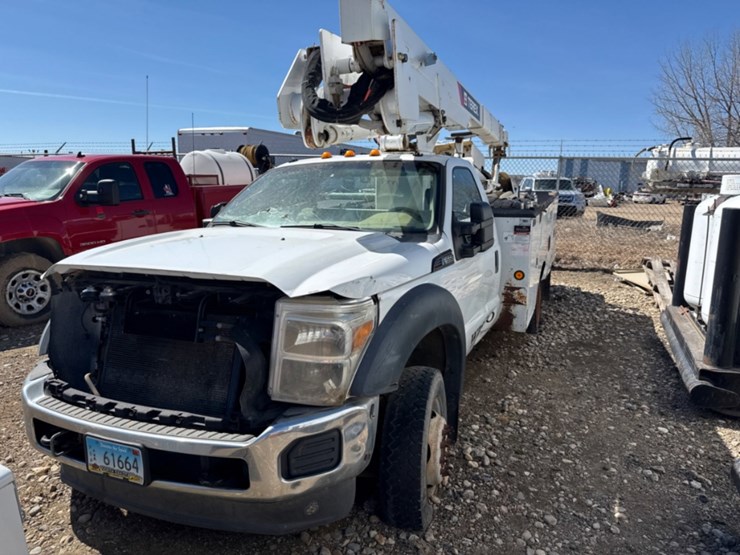 2012-ford-f550-image-1