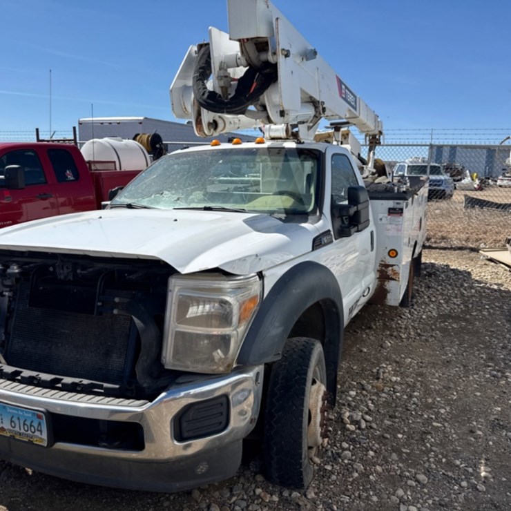 2012 FORD F550