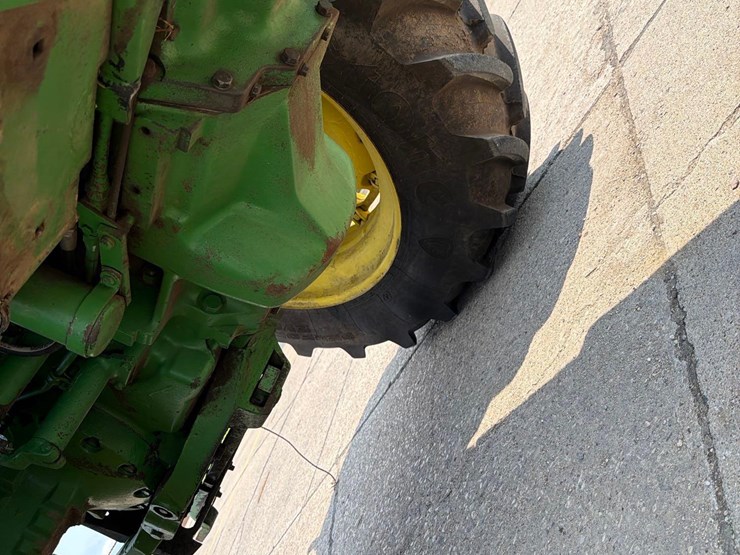 john-deere-4030-image-29
