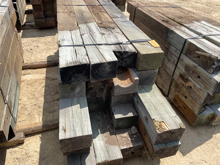 #3598-•-bundle-of-used-guard-rail-posts-image-3