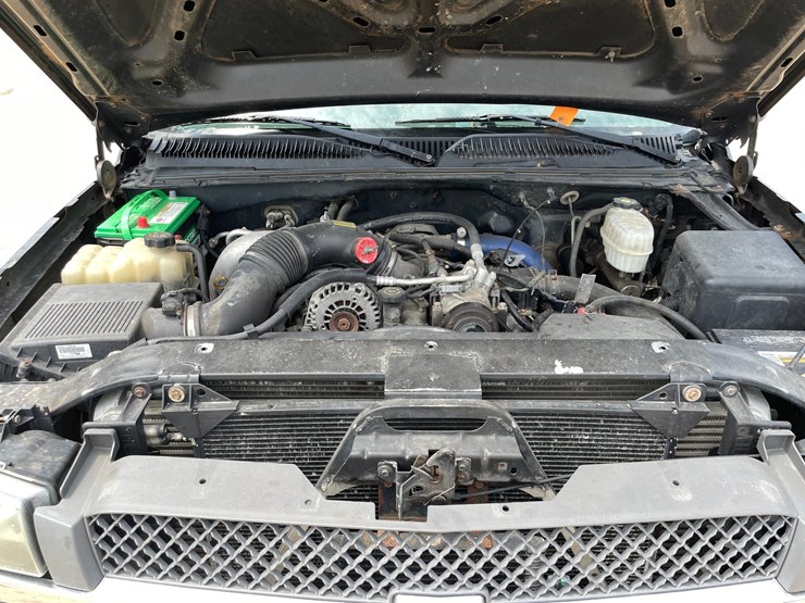 2003-chevrolet-silverado-2500hd-image-101