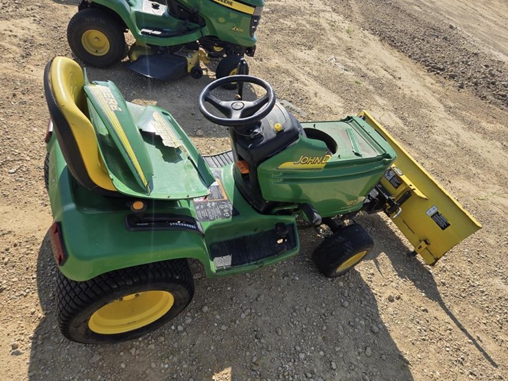 john-deere-gt235-image-11