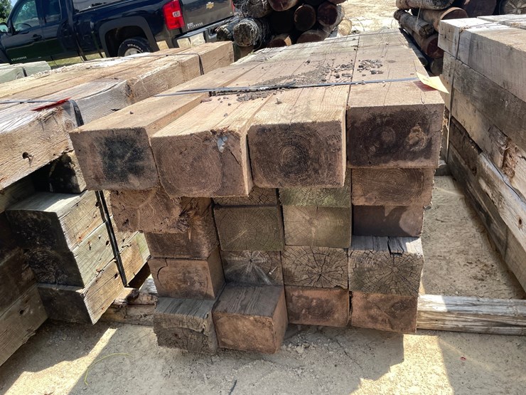 #3595-•-bundle-of-used-guard-rail-posts-image-9
