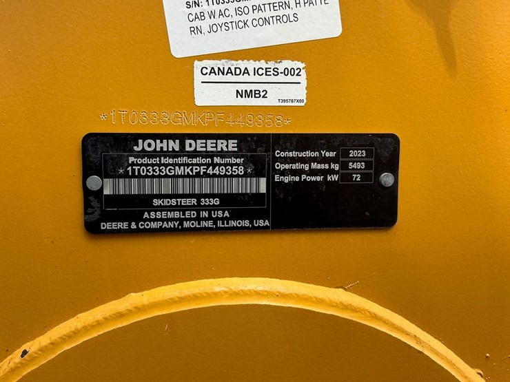 2023-deere-333g-image-15
