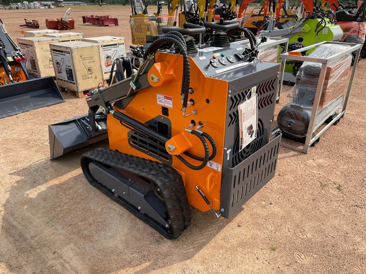 #5633-•-landhonor-mini-skid-steer-loader-me380r2-(mosinee,-wi)-image-4