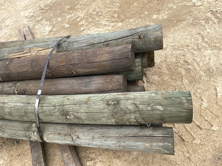 #3616-•-bundle-of-used-round-posts-image-6